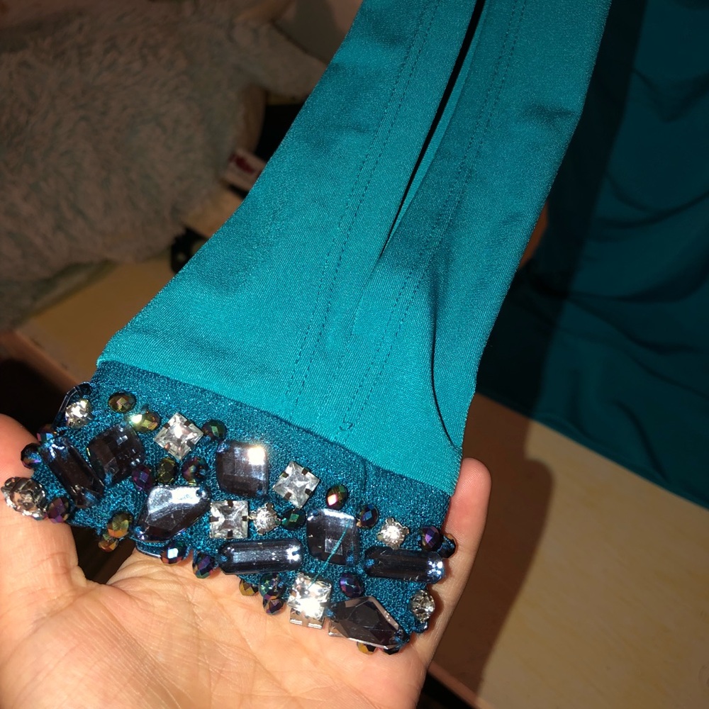 Dress - Picture 3 of 3